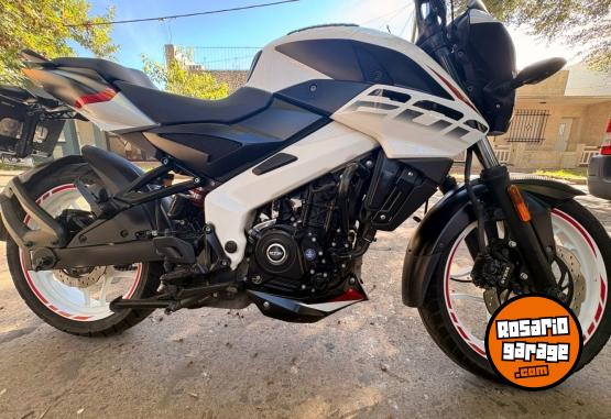 Motos - Bajaj Rouser NS 200 2023 Nafta 15700Km - En Venta