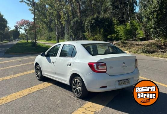 Autos - Renault Logan 2016 GNC 120000Km - En Venta