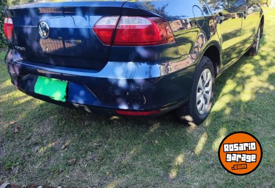 Autos - Volkswagen Voyage 2015 Nafta 122000Km - En Venta