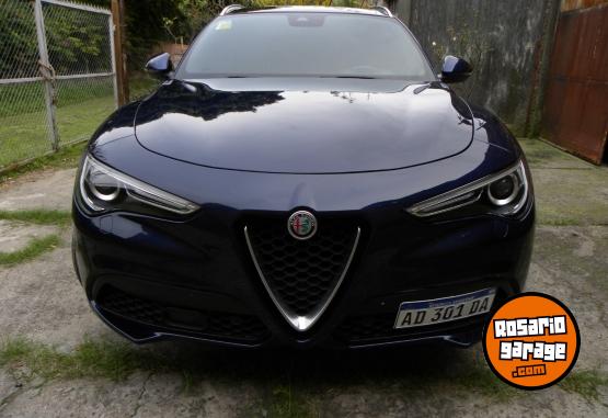 Autos - Alfa Romeo Stelvio 2018 Nafta 73000Km - En Venta