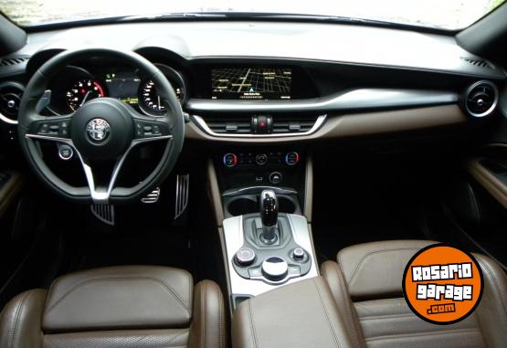 Autos - Alfa Romeo Stelvio 2018 Nafta 73000Km - En Venta