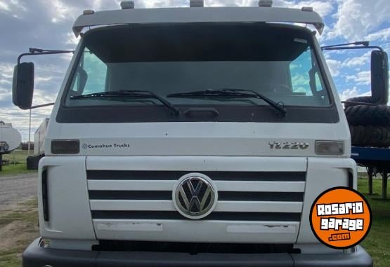 Camiones y Gr�as - VOLSKWAGUEN 17220 MOD 2013 - En Venta
