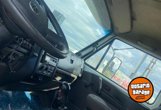 Camiones y Gr�as - VOLSKWAGUEN 17220 MOD 2013 - En Venta