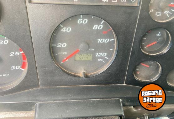 Camiones y Gr�as - VOLSKWAGUEN 17220 MOD 2013 - En Venta