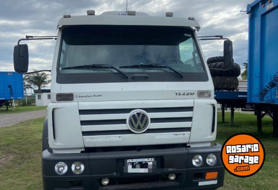 Camiones y Gr�as - VOLSKWAGUEN 17220 MOD 2013 - En Venta