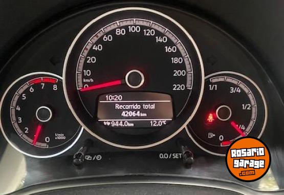Autos - Volkswagen HIGH UP! 1.0 MPI 2017 Nafta 42000Km - En Venta