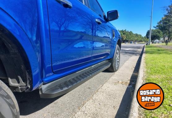 Camionetas - Ford Ranger 2024 Diesel 9600Km - En Venta