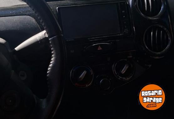 Autos - Toyota Etios 2017 Nafta 103000Km - En Venta