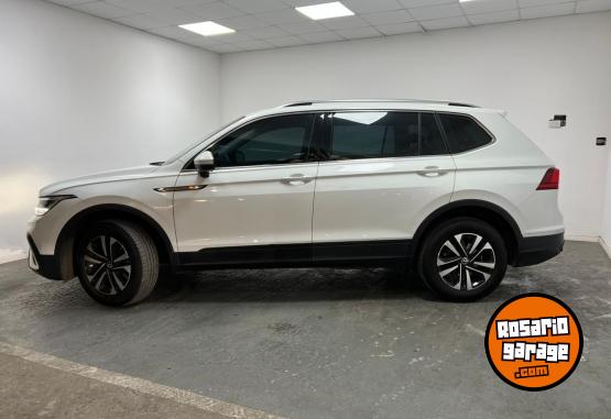 Camionetas - Volkswagen TIGUAN LIFE350TSI DSG 4*4 2023 Nafta 10700Km - En Venta