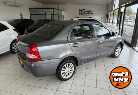Autos - Toyota Etios XLS 2016 Nafta 124000Km - En Venta