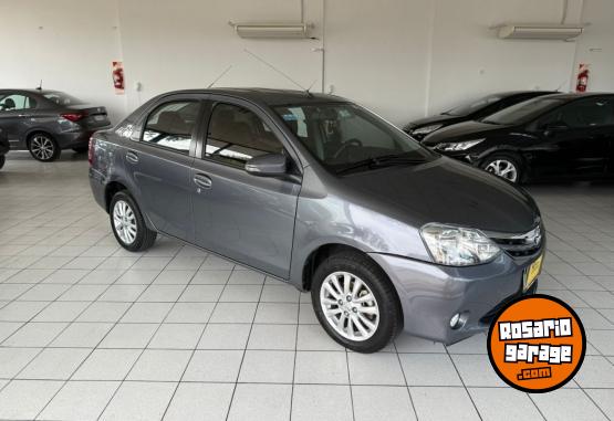 Autos - Toyota Etios XLS 2016 Nafta 124000Km - En Venta