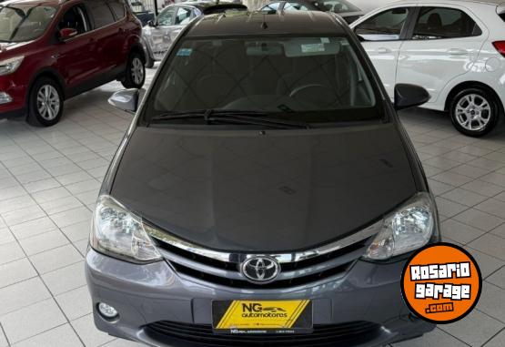 Autos - Toyota Etios XLS 2016 Nafta 124000Km - En Venta