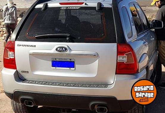 Camionetas - Kia SPORTAGE 2.0 4X4 2010 Nafta 200000Km - En Venta