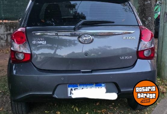 Autos - Toyota Etios 2022 Nafta 57000Km - En Venta