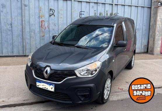Utilitarios - Renault Kangoo 2020 Nafta 81000Km - En Venta