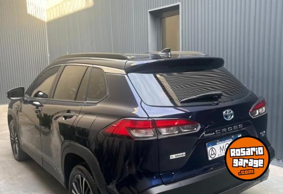 Autos - Toyota Corolla Cross Seg Hibrida 2024 Electrico / Hibrido 17000Km - En Venta