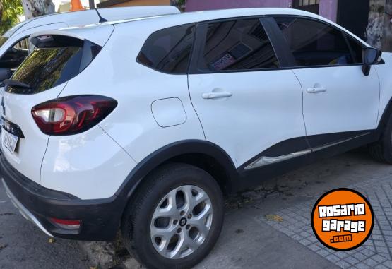 Autos - Renault Captur 2019 Nafta 80000Km - En Venta