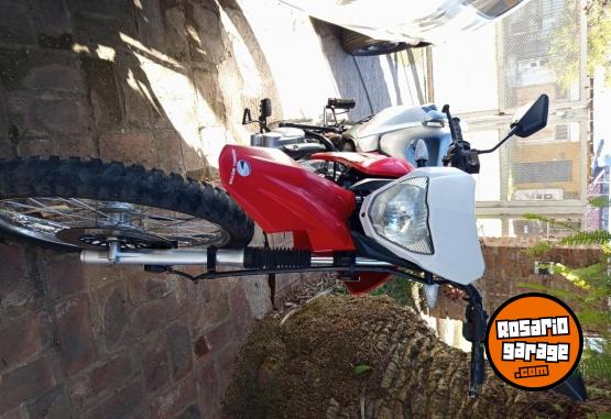 Motos - Motomel Skua 150 2023 Nafta 23727Km - En Venta