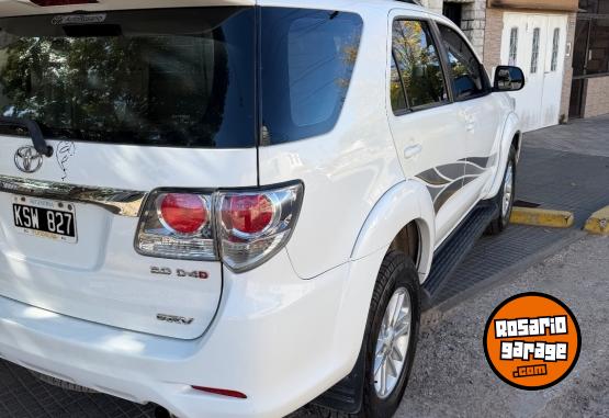 Camionetas - Toyota Hilux 2012 Diesel 135000Km - En Venta