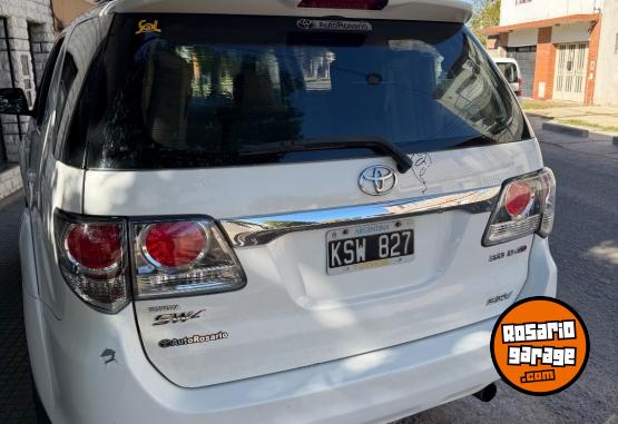 Camionetas - Toyota Hilux 2012 Diesel 135000Km - En Venta