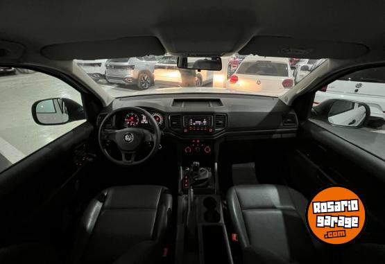 Camionetas - Volkswagen AMAROK TRENDLINE 4X2 14O 2023 Diesel 39700Km - En Venta