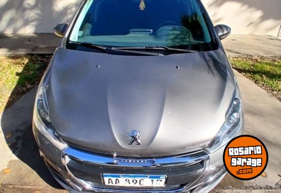Autos - Peugeot 208 allure 2017 Nafta 117600Km - En Venta