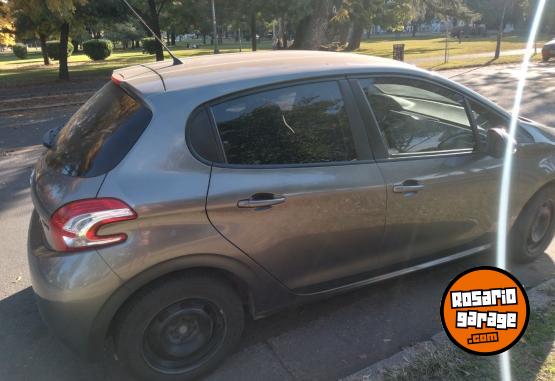 Autos - Peugeot 208 ACTIVE 2013 Nafta 90000Km - En Venta