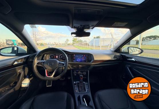 Autos - Volkswagen Vento gli tsi 350 dsg 2023 Nafta 43000Km - En Venta