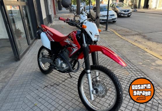 Motos - Honda Tornado 250cc 2019 Nafta 1692Km - En Venta