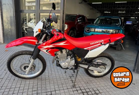 Motos - Honda Tornado 250cc 2019 Nafta 1692Km - En Venta