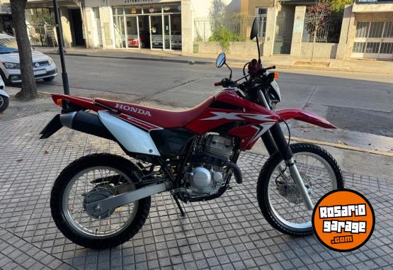 Motos - Honda Tornado 250cc 2019 Nafta 1692Km - En Venta