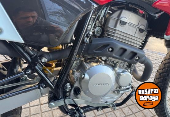 Motos - Honda Tornado 250cc 2019 Nafta 1692Km - En Venta