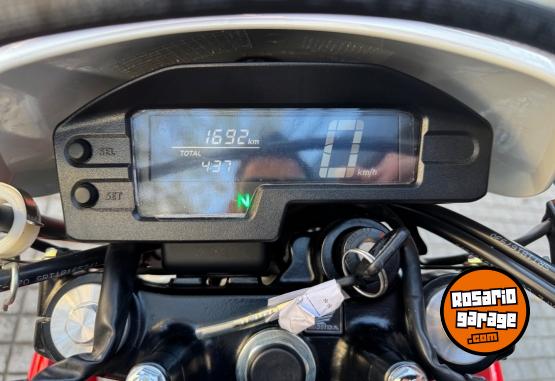 Motos - Honda Tornado 250cc 2019 Nafta 1692Km - En Venta
