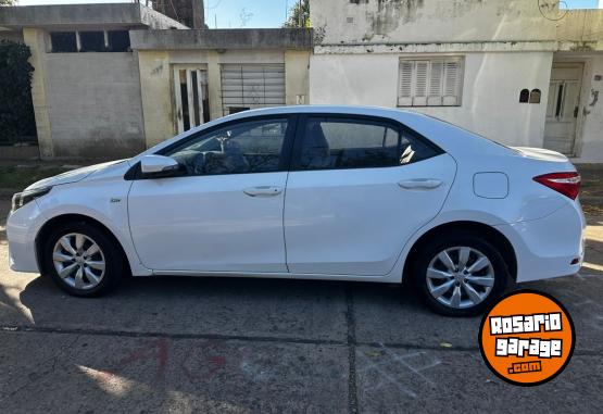 Autos - Toyota COROLLA 1.8 XLI 2014 Nafta 145000Km - En Venta