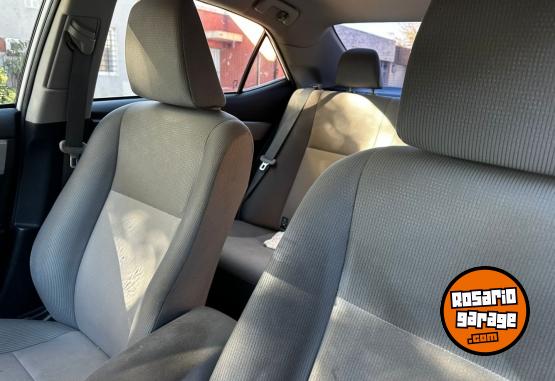 Autos - Toyota COROLLA 1.8 XLI 2014 Nafta 145000Km - En Venta