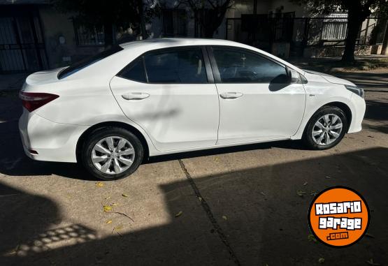 Autos - Toyota COROLLA 1.8 XLI 2014 Nafta 145000Km - En Venta