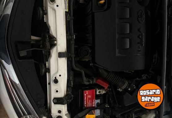 Autos - Toyota COROLLA 1.8 XLI 2014 Nafta 145000Km - En Venta