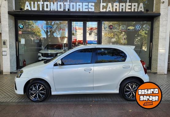 Autos - Toyota ETIOS XLS PACK 2022 Nafta 24000Km - En Venta