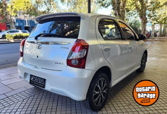 Autos - Toyota ETIOS XLS PACK 2022 Nafta 24000Km - En Venta