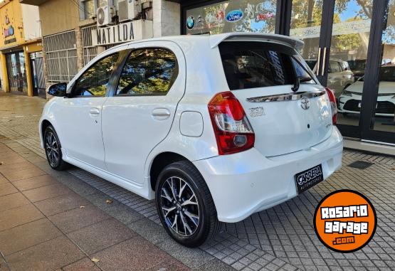 Autos - Toyota ETIOS XLS PACK 2022 Nafta 24000Km - En Venta