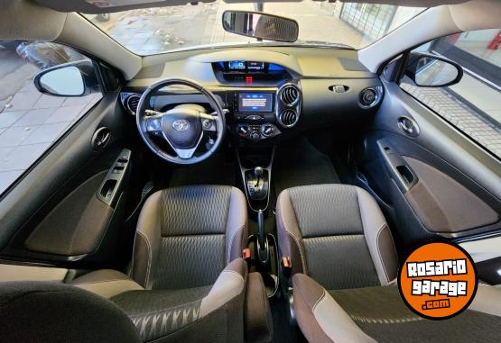 Autos - Toyota ETIOS XLS PACK 2022 Nafta 24000Km - En Venta
