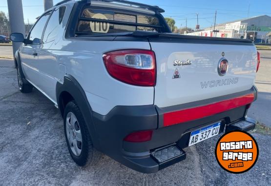 Utilitarios - Fiat Strada 2017 GNC 124000Km - En Venta