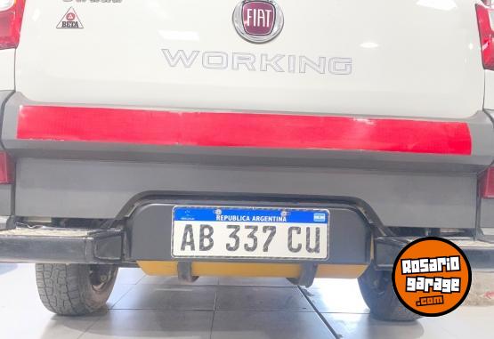 Utilitarios - Fiat Strada 2017 GNC 124000Km - En Venta