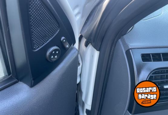 Utilitarios - Fiat Strada 2017 GNC 124000Km - En Venta