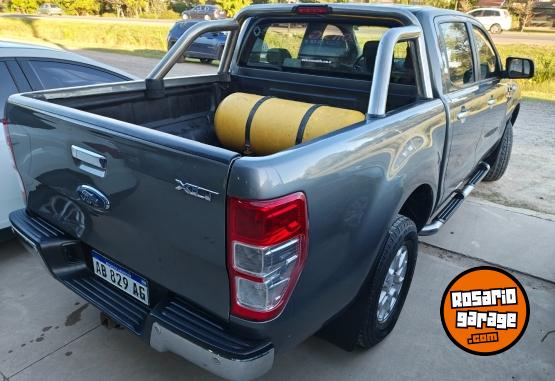 Camionetas - Ford Ranger XLT 4x2 manual 2017 GNC 190000Km - En Venta