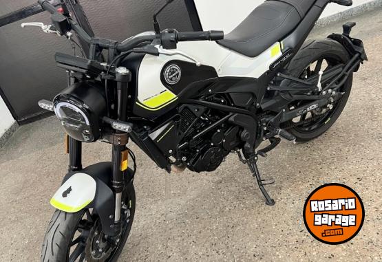 Motos - Benelli LEONCINO 250 2022 Nafta 7600Km - En Venta