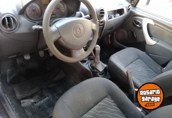 Autos - Renault Logan 2013 Nafta 226000Km - En Venta