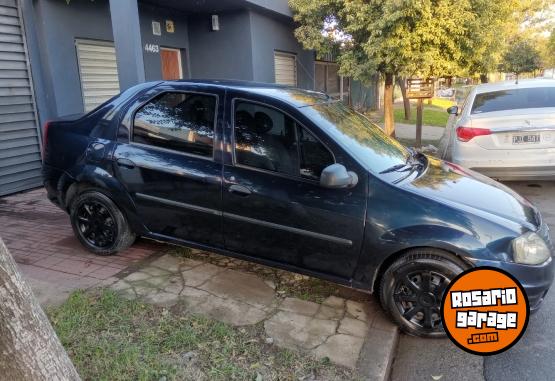 Autos - Renault Logan 2013 Nafta 226000Km - En Venta