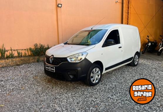Utilitarios - Renault KANGOO CONFORT 2022 Nafta 80000Km - En Venta