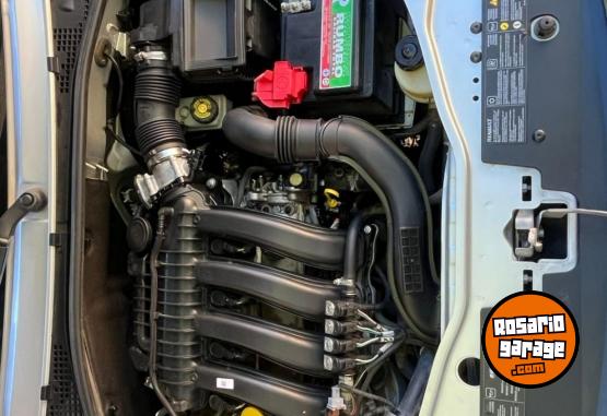 Utilitarios - Renault KANGOO CONFORT 2022 Nafta 80000Km - En Venta